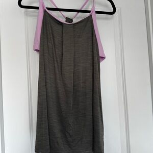 Old Navy Active Tank w/ Built-in Bra Size XXL